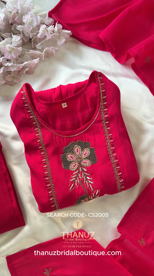 Bold, beautiful, and effortlessly radiant Causal Outfit Code: CS2005