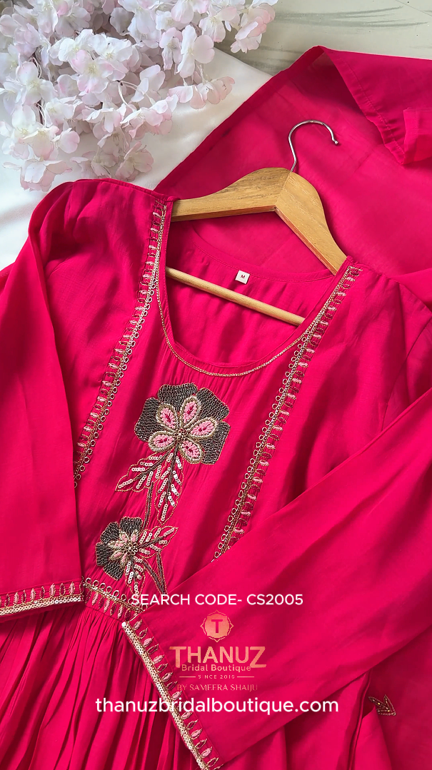 Bold, beautiful, and effortlessly radiant Causal Outfit Code: CS2005