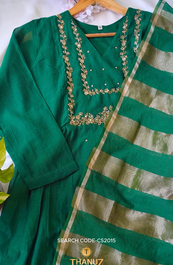 Emerald Green Mal Chanderi Kurta Set with Golden Embroidery CODE: CS2015