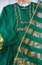 Emerald Green Mal Chanderi Kurta Set with Golden Embroidery CODE: CS2015