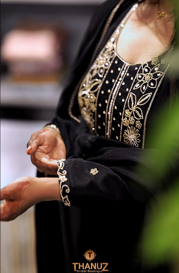 Midnight Bloom – Black Elegance Ensemble