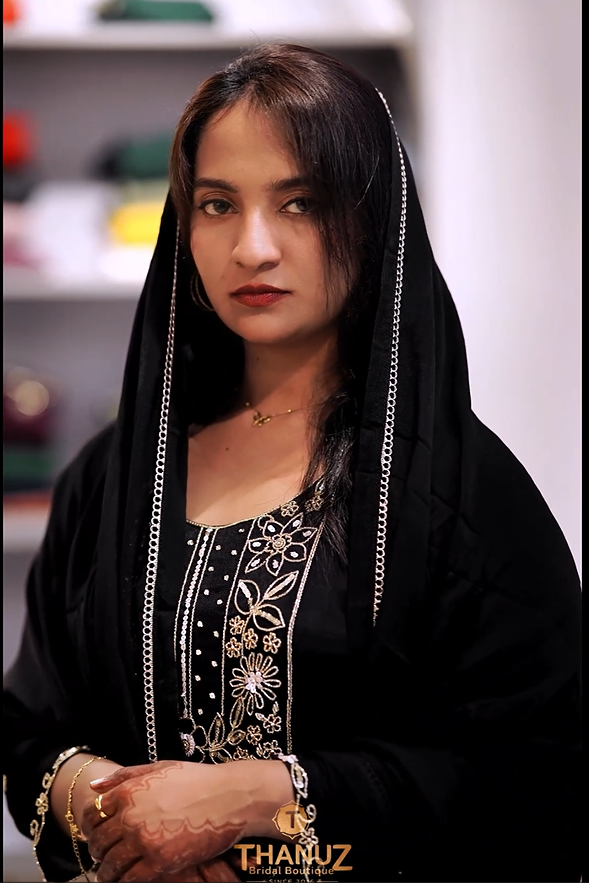 Midnight Bloom – Black Elegance Ensemble
