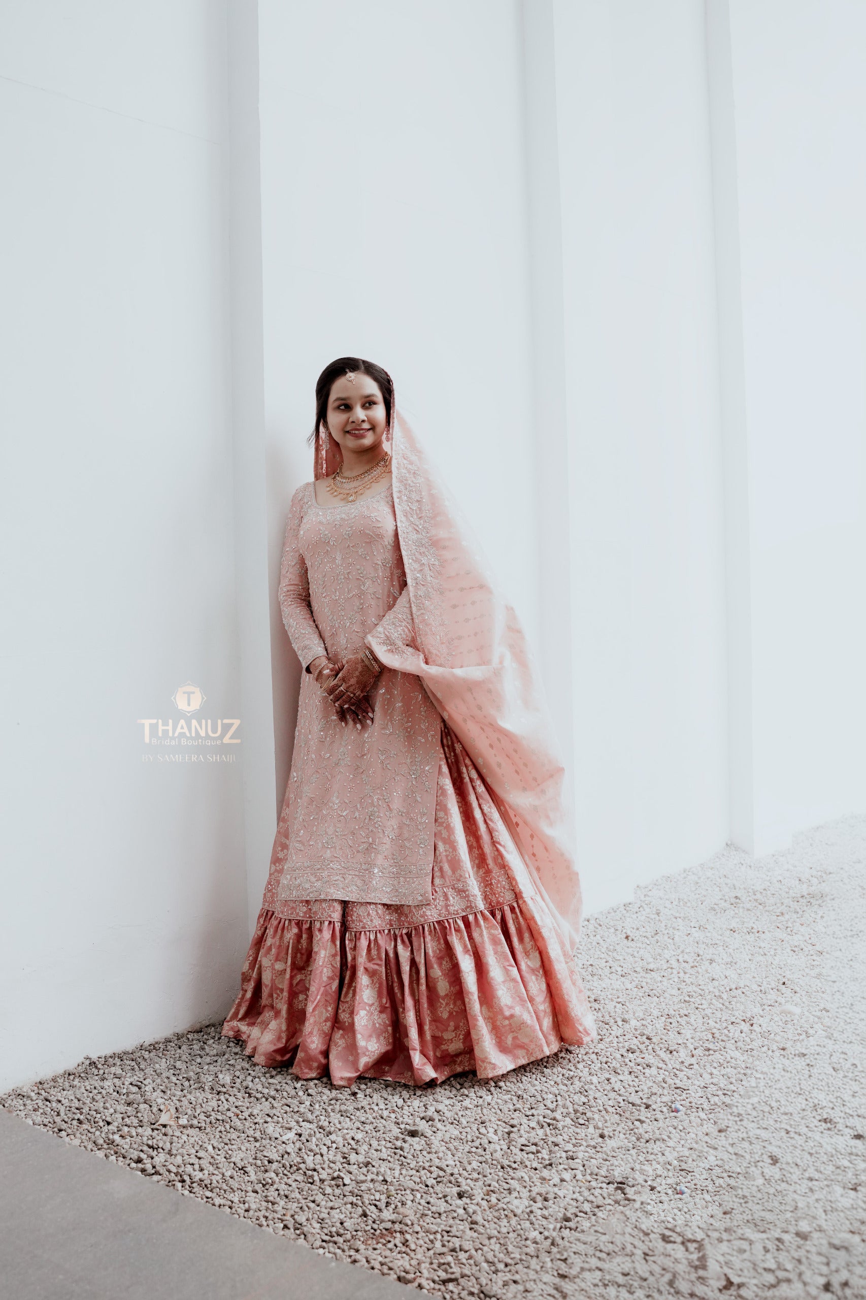 Pakistani Bridal Lehenga -Tissue top Skirt floral banarasi - Duppatta tissue