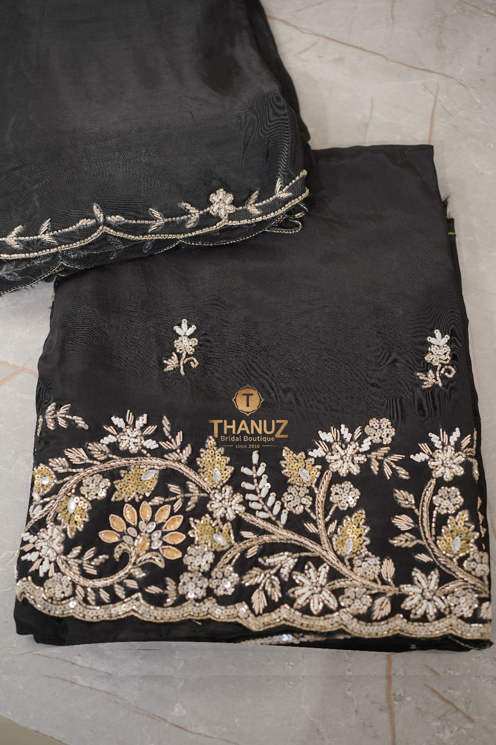 Unstitched Suit Material with Scalloped Dupatta code -1546
