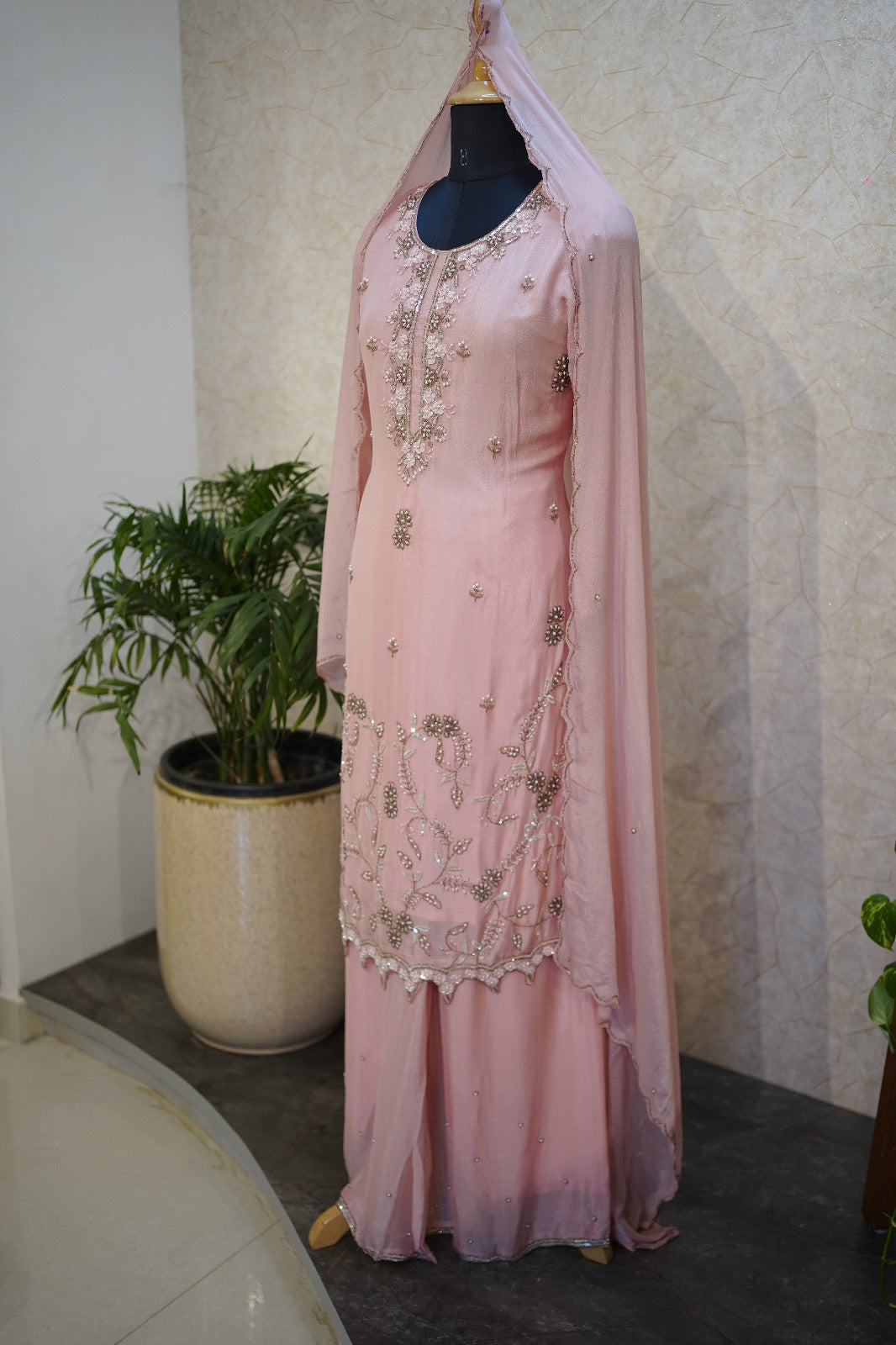 🌸Hand-Embroidered Sharara Set with Scalloped Dupatta-C 2053