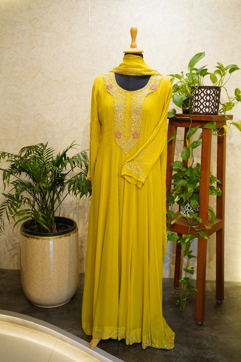 Georgette Anarkali Gown Set (Code: GN-0276)