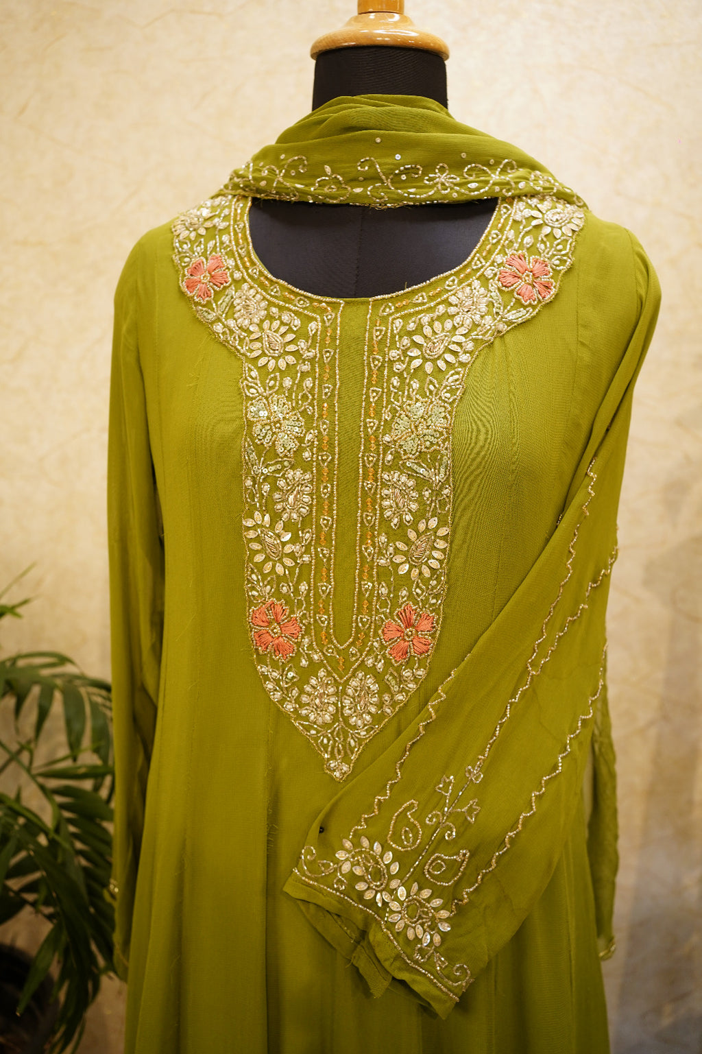 Georgette Anarkali Gown Set (Code: GN-0276)